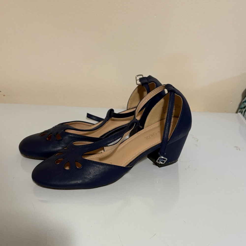 50s Medium Navy blue heels size 9.5